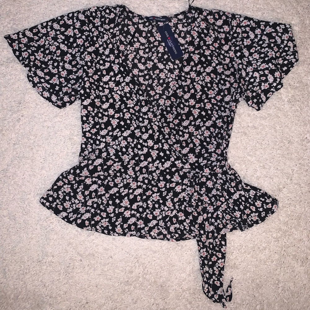 Short-Sleeve Floral Wrap Top